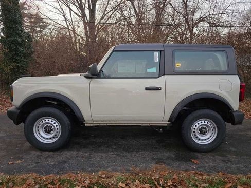 New 2025 Ford Bronco 2-Door AWD/4WD image 7