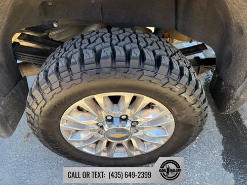 Used 2023 Chevrolet Silverado 3500 High Country image 19