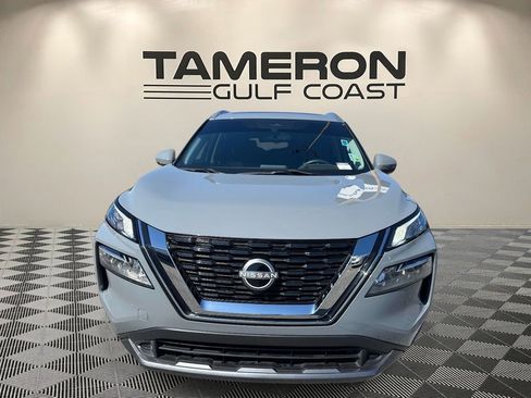 Used 2023 Nissan Rogue SL FWD image 2
