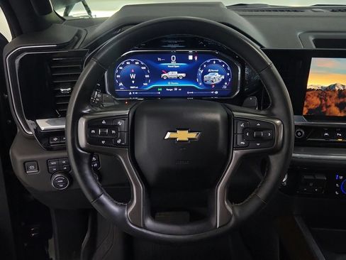 Certified 2023 Chevrolet Silverado 1500 High Country w/ High Country Premium Package AWD/4WD image 19