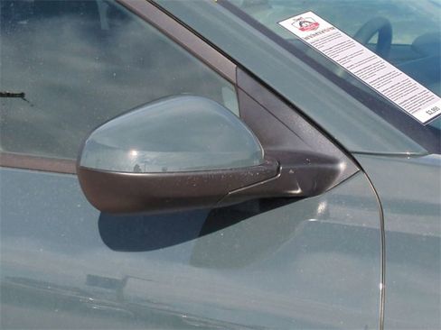 Certified 2025 Chevrolet Trax LT image 12