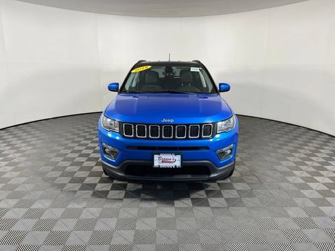 Used 2018 Jeep Compass Latitude w/ Popular Equipment Group AWD/4WD image 2