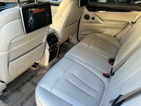 Used 2016 BMW X5 xDrive35d image 12