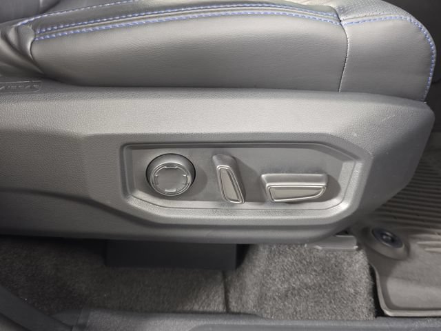 Used 2023 Toyota Tundra Platinum AWD/4WD image 32