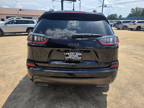 Used 2020 Jeep Cherokee High Altitude AWD/4WD image 6