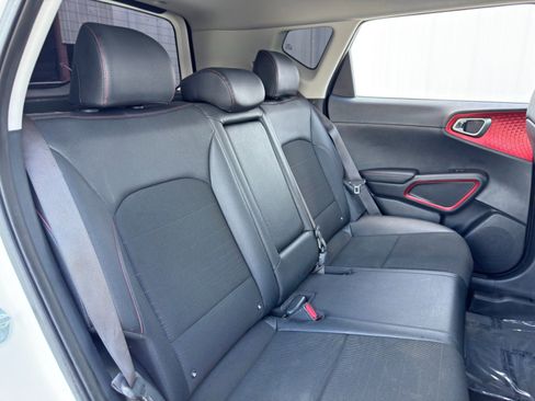 Used 2022 Kia Soul Turbo image 34