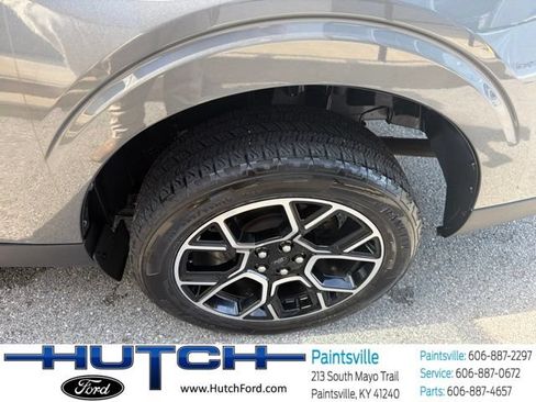 Used 2025 Ford Maverick Lariat w/ 4K Tow Package AWD/4WD image 17