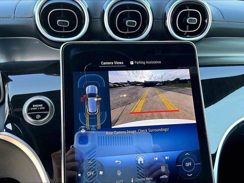 Certified 2025 Mercedes-Benz GLC 300 image 21