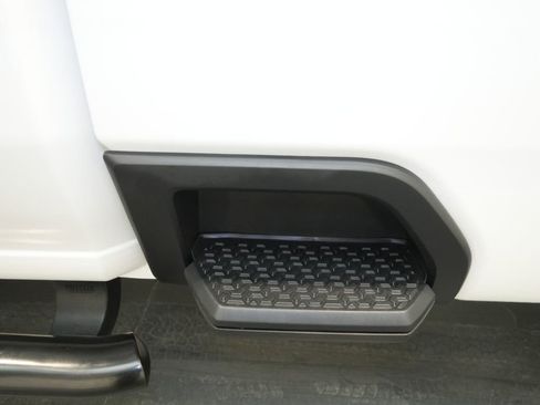 Used 2025 Chevrolet Silverado 2500 W/T w/ WT Convenience Package image 17