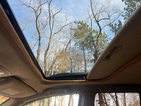 Used 2001 Jeep Grand Cherokee Limited image 32