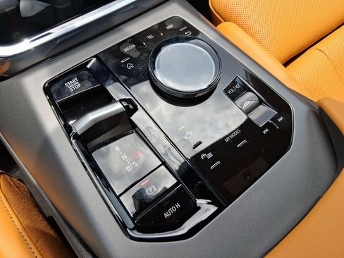 Used 2026 BMW X3 xDrive30 w/ Premium Package image 26