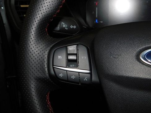 Used 2024 Ford Escape ST-Line image 25