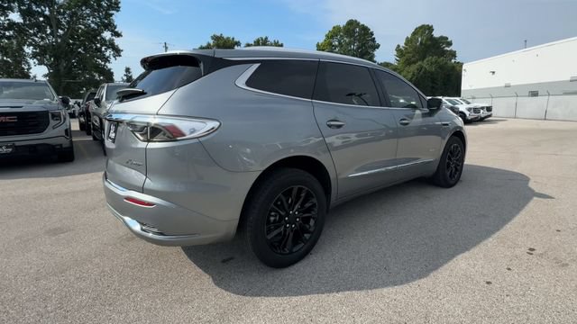 Used 2024 Buick Enclave Avenir w/ Avenir Technology Package FWD image 9