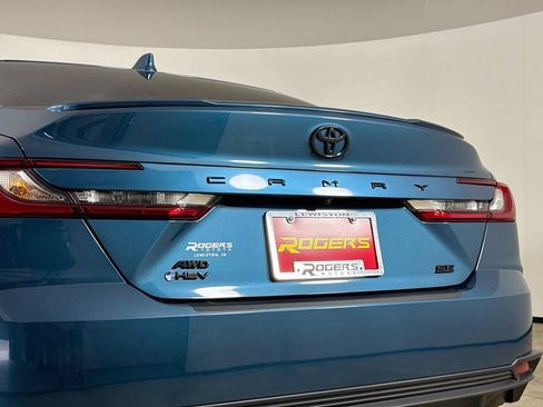Used 2026 Toyota Camry SE w/ Convenience Package AWD/4WD image 26