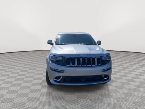 Used 2015 Jeep Grand Cherokee SRT w/ Luxury Group II AWD/4WD image 2