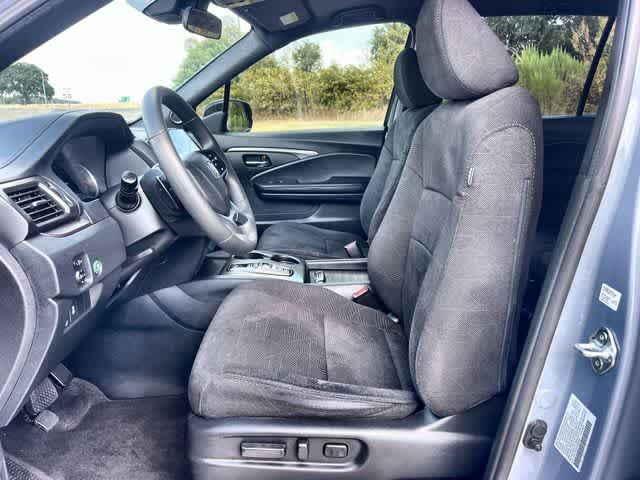Used 2022 Honda Pilot Sport image 11