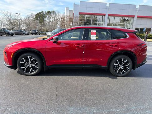 Used 2026 Toyota Crown Signia XLE image 6