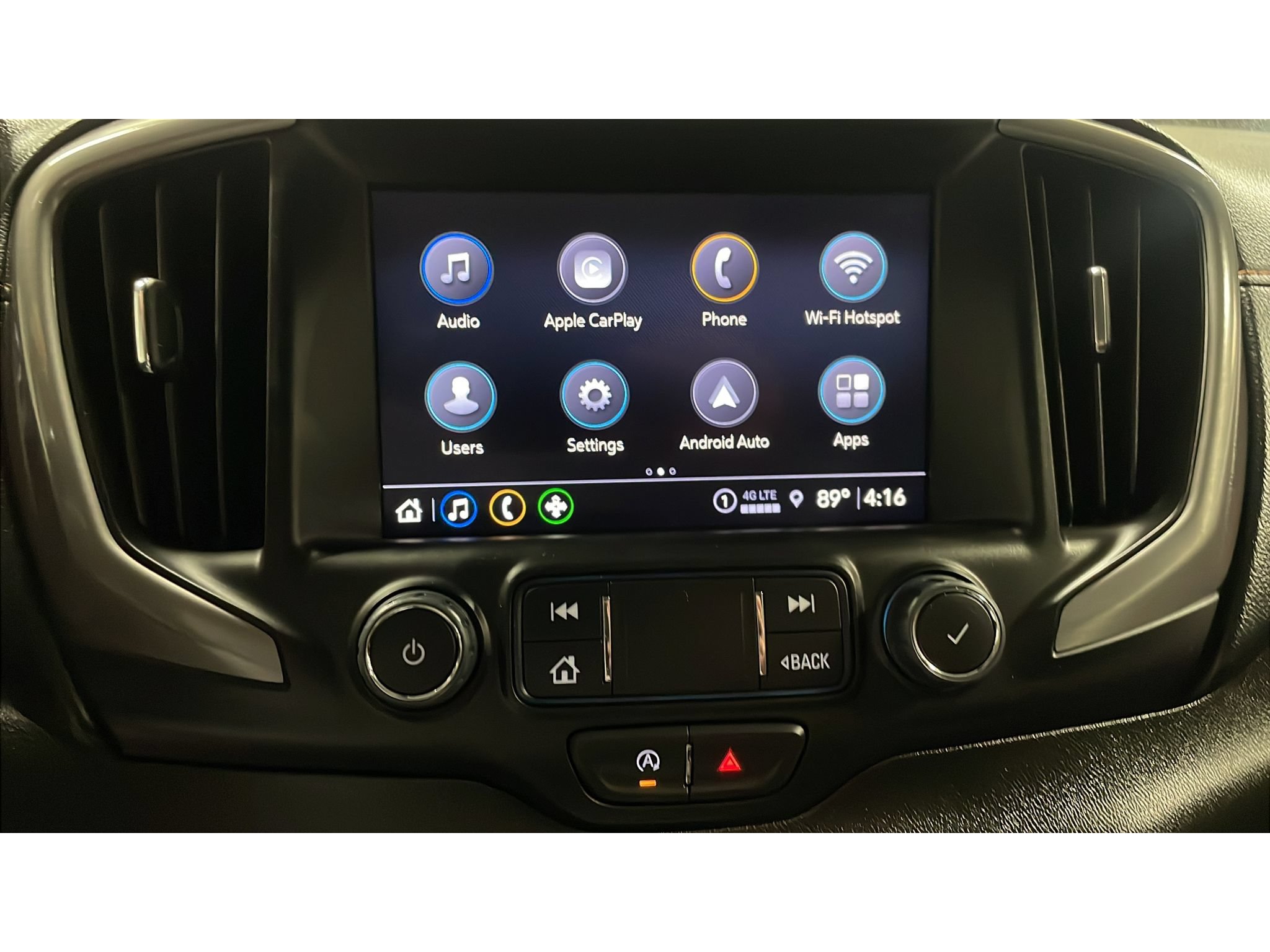 Used 2024 GMC Terrain AT4 w/ Tech Package AWD/4WD image 11