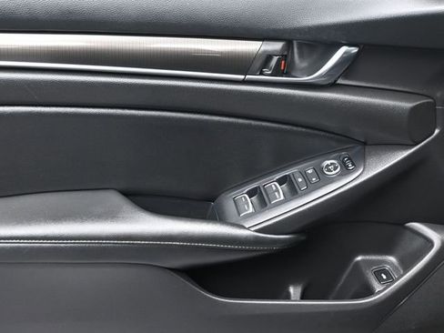 Used 2022 Honda Accord Sport image 12