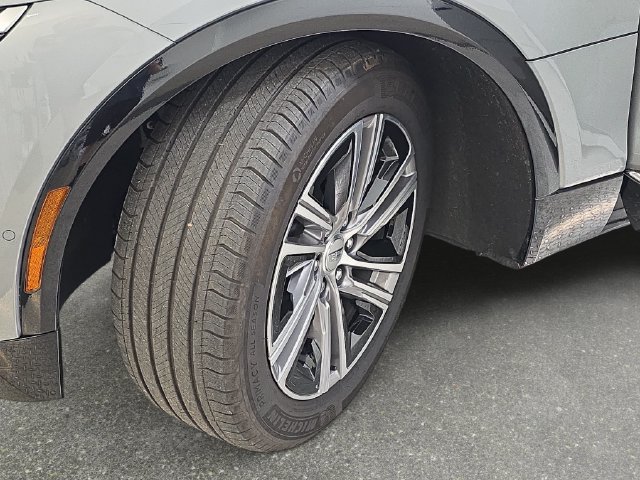 Certified 2024 Cadillac Lyriq Luxury AWD/4WD image 29