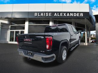 Used 2021 GMC Sierra 1500 SLE AWD/4WD video 3