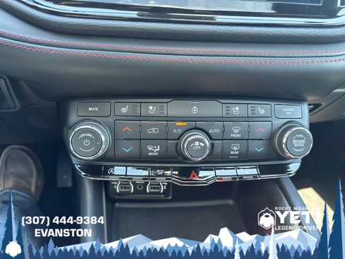Used 2024 Dodge Durango GT AWD/4WD image 32