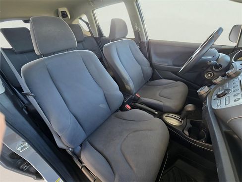 Used 2013 Honda Fit Base image 4