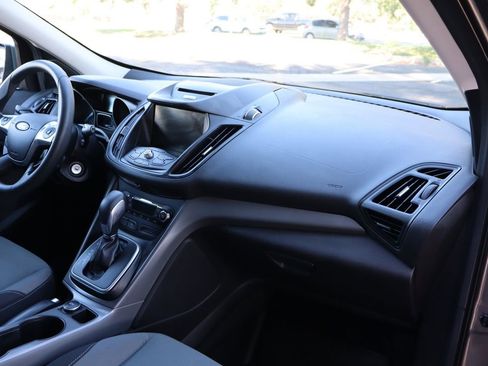 Used 2013 Ford Escape SE image 17
