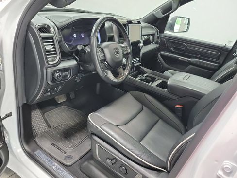 Used 2025 RAM 1500 Limited AWD/4WD image 29