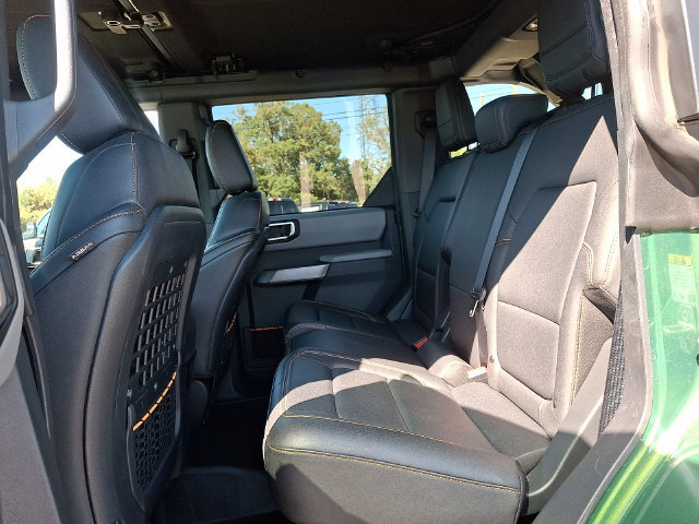 Used 2023 Ford Bronco Badlands w/ Sasquatch Package AWD/4WD image 10