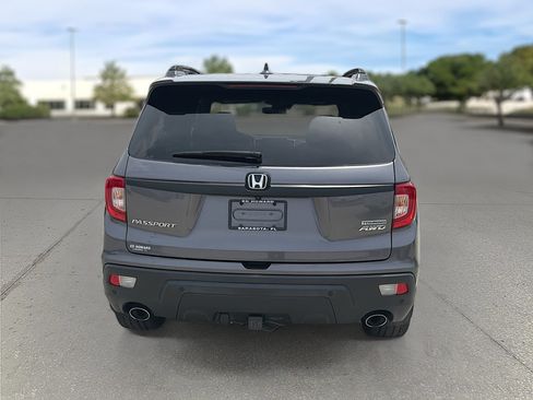 Used 2021 Honda Passport Touring image 6