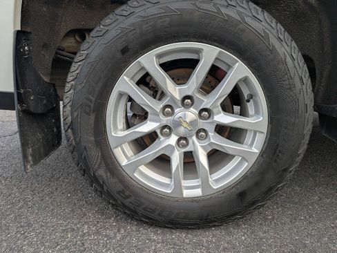 Used 2020 Chevrolet Silverado 1500 LTZ w/ LTZ Convenience Package image 12