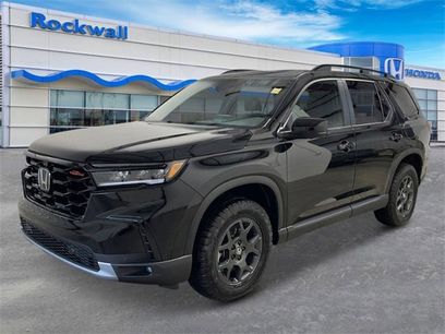 New 2025 Honda Pilot TrailSport