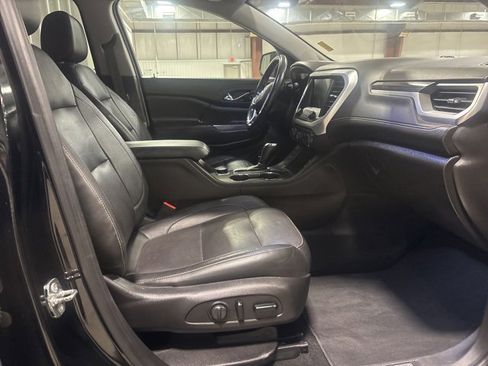 Used 2019 GMC Acadia SLT w/ LPO, Cargo Package image 10