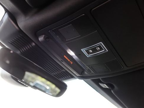 Used 2022 Land Rover Discovery Sport S R-Dynamic image 40