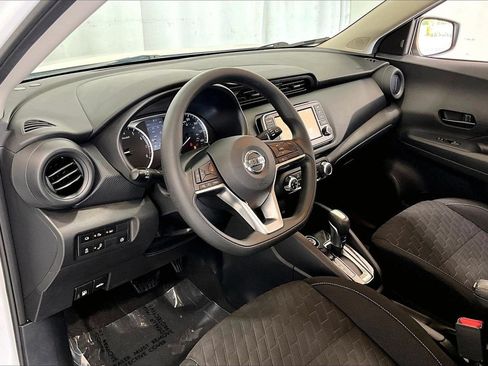 Used 2021 Nissan Kicks S FWD image 14