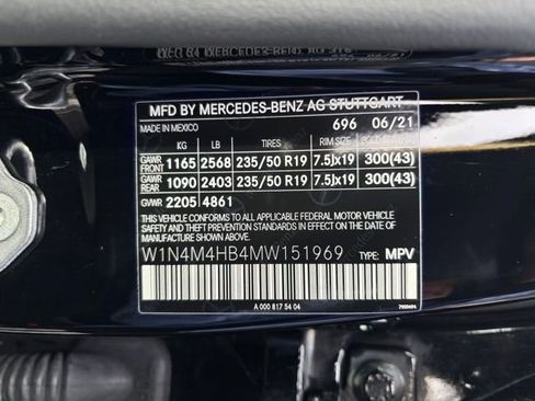 Certified 2021 Mercedes-Benz GLB 250 4MATIC image 22