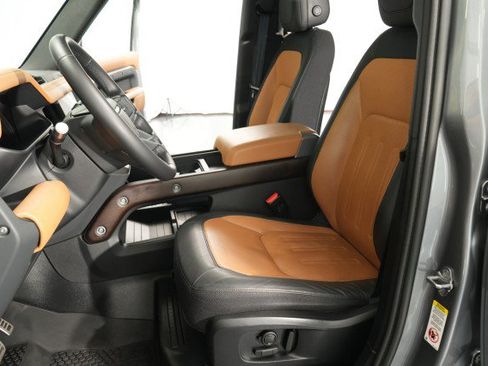 Used 2021 Land Rover Defender 110 X AWD/4WD image 23