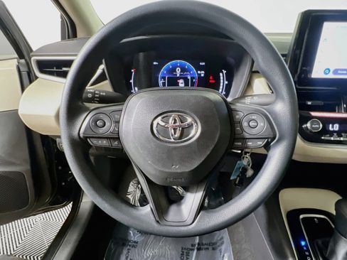 Used 2026 Toyota Corolla LE FWD image 18