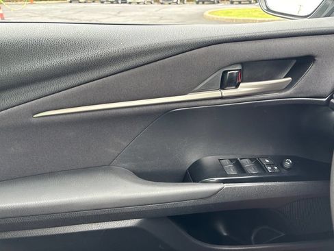 Used 2025 Toyota Camry LE FWD image 24