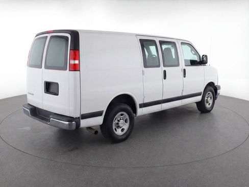 Used 2025 Chevrolet Express 3500 LT w/ LT Preferred Equipment Group image 7