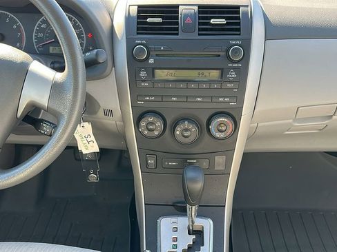 Used 2010 Toyota Corolla LE image 11