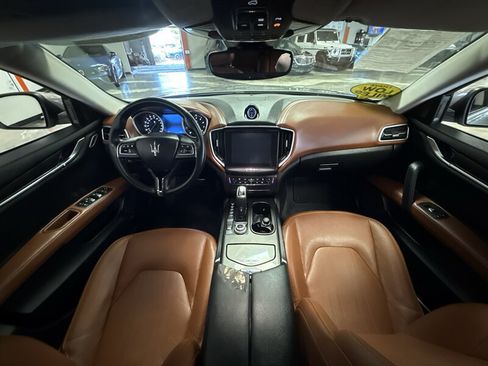 Used 2019 Maserati Ghibli RWD image 23