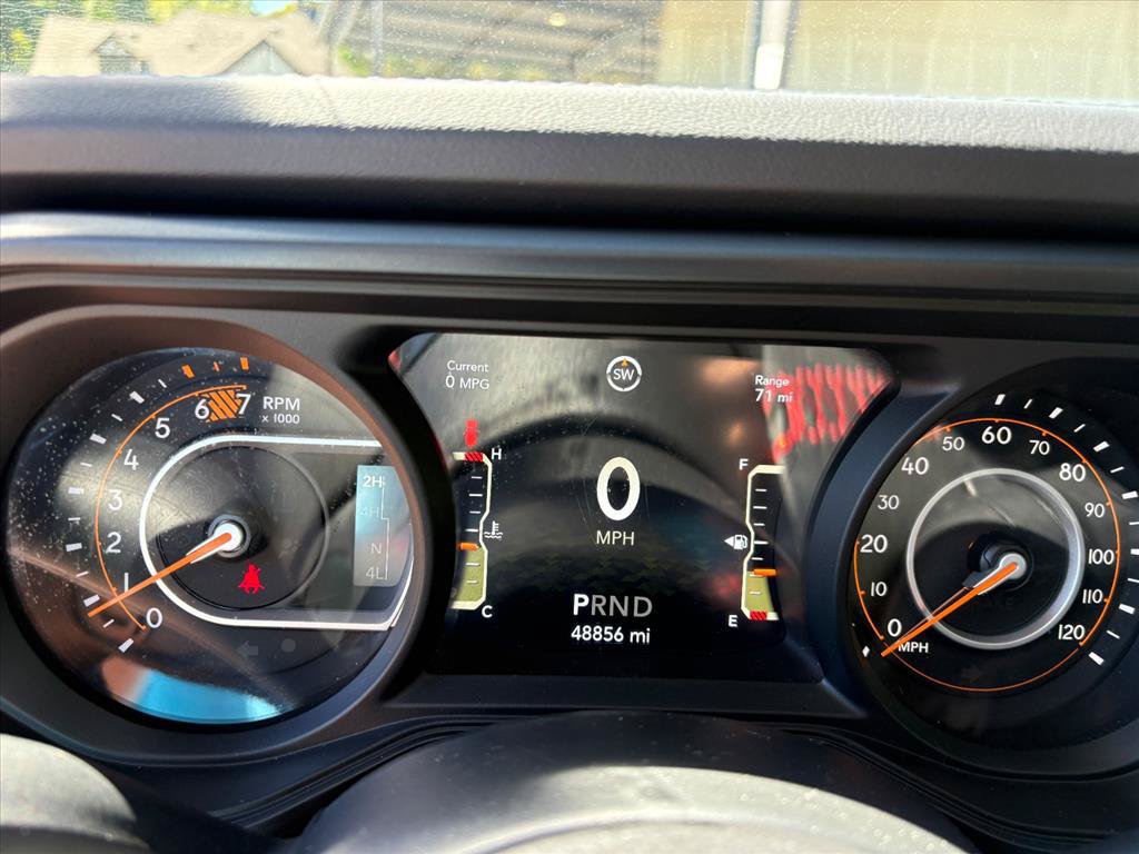 Used 2025 Jeep Wrangler Unlimited Rubicon AWD/4WD image 9