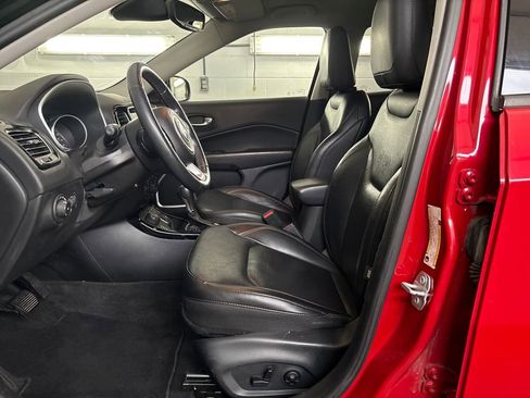 Used 2018 Jeep Compass Limited w/ Navigation Group image 15