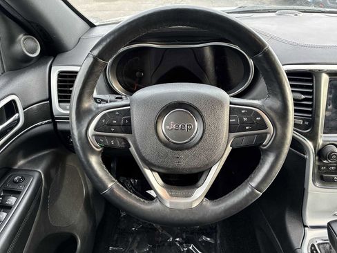 Certified 2018 Jeep Grand Cherokee Limited image 11
