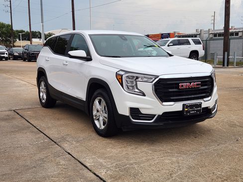 Certified 2024 GMC Terrain SLE AWD/4WD image 4