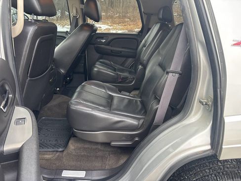 Used 2010 Chevrolet Tahoe LT w/ Luxury Package image 22