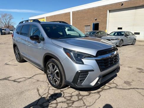 Used 2024 Subaru Ascent Limited w/ Technology Package image 11