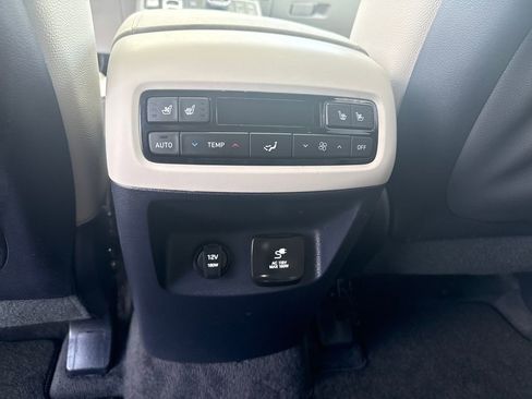 Used 2023 Hyundai Palisade Limited image 32